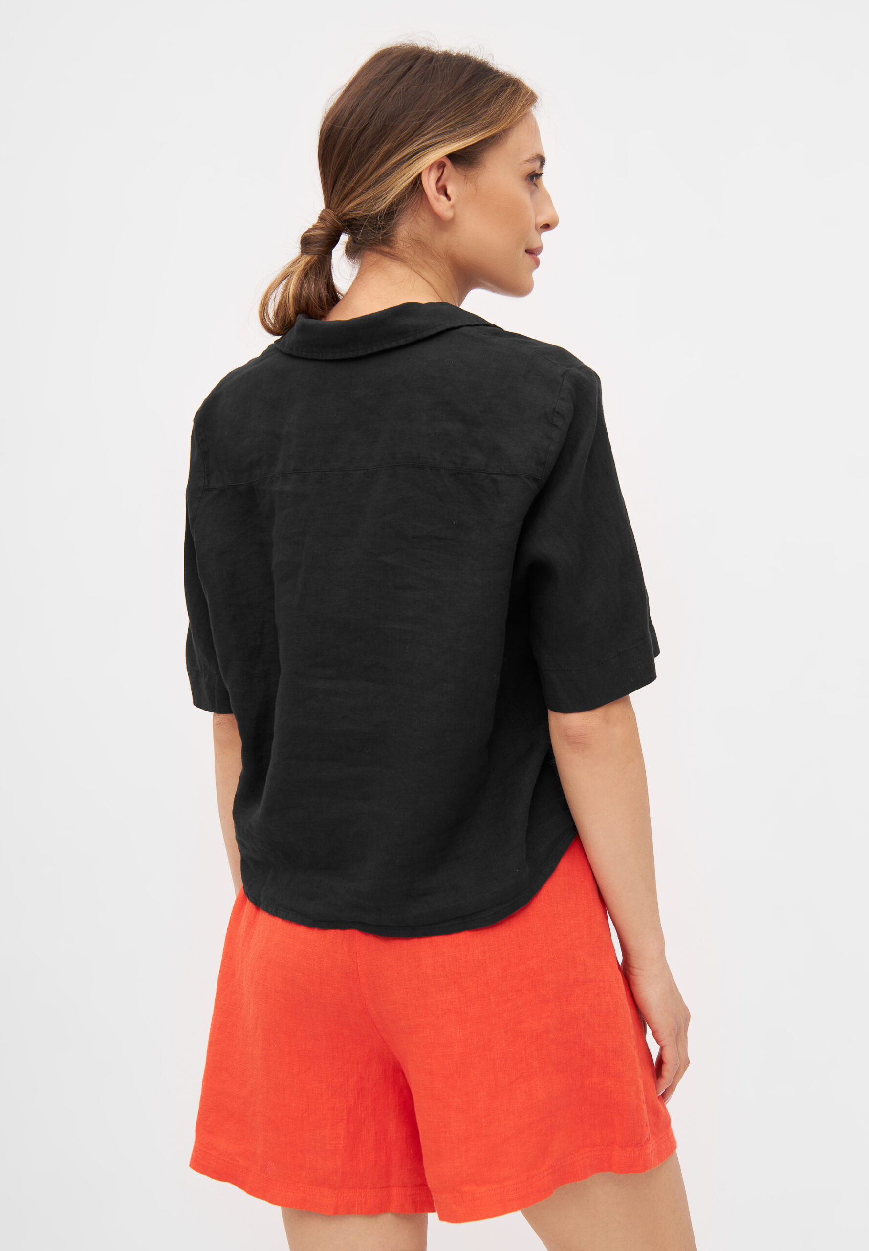 Carol_Black (Linen)_0128